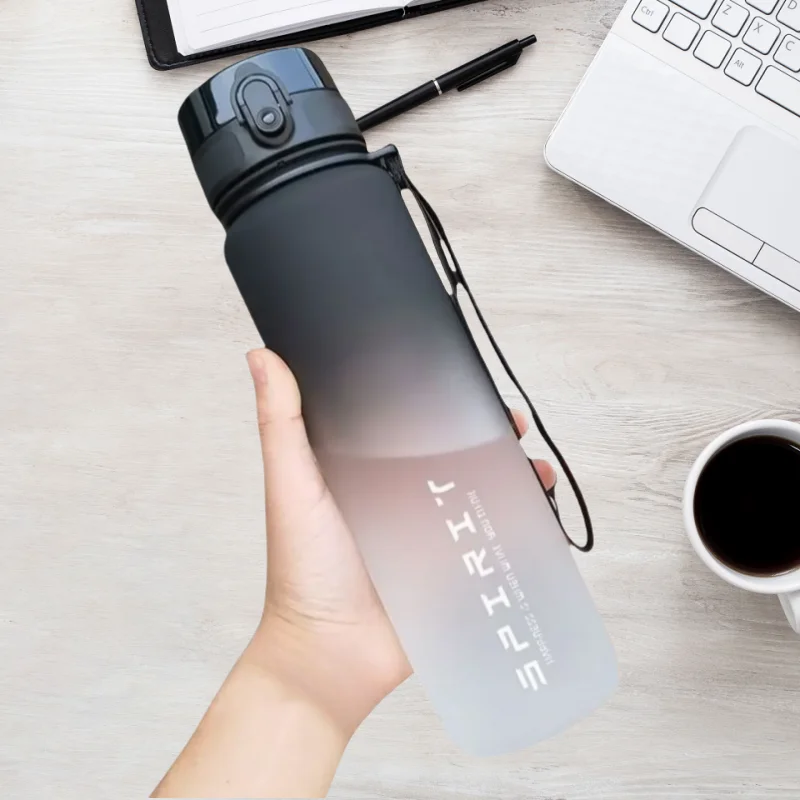 בקבוק המים לשנו